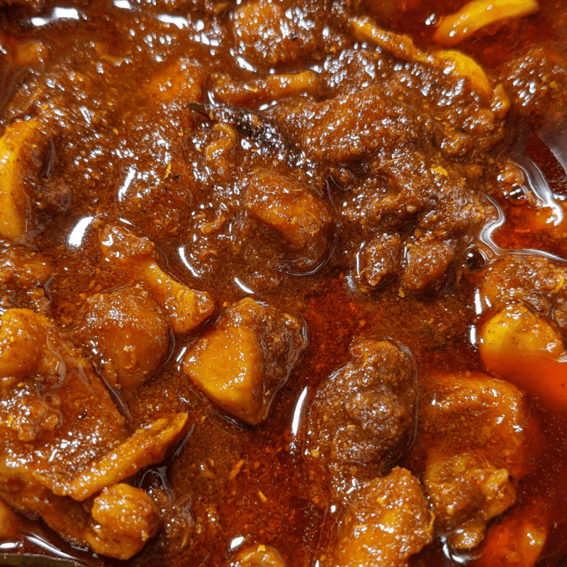 1kg Home Made Chicken Pickle with Cold Pressed Gingelly Oil 1kg Home Made Chicken Pickle with Cold Pressed Gingelly Oil