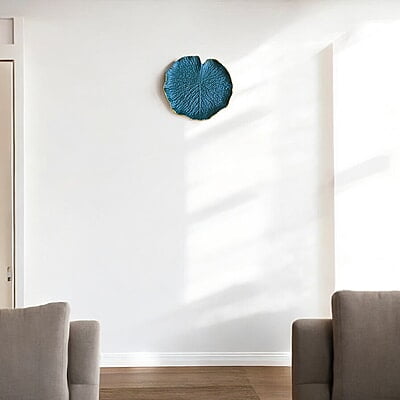 Green Leaf MDF Wall Art with Gold Accents Green Leaf MDF Wall Art with Gold Accents