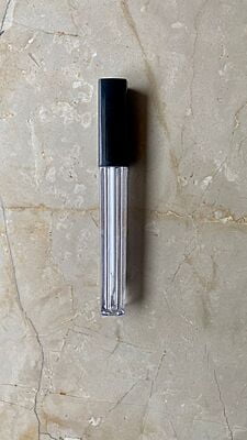 Lipstick - SQUARE - Black Cap - 4/5ml - Tall Container - Acrylic Lipstick - SQUARE - Black Cap - 4/5ml - Tall Container - Acrylic