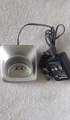Cordless Phone base and power adapter