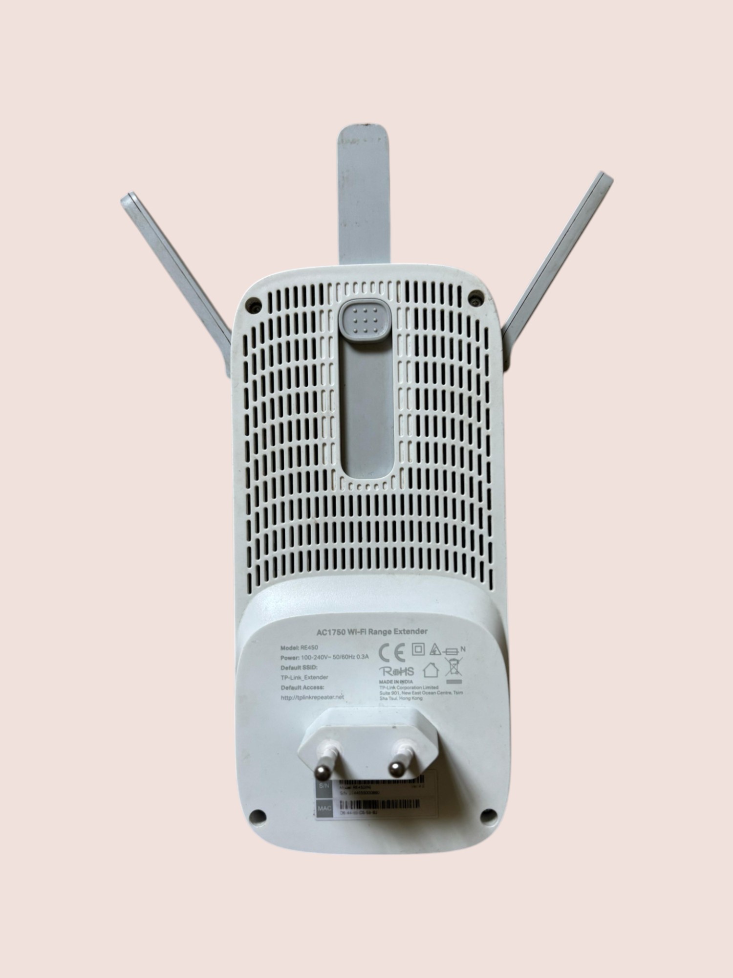 TP-Link RE450 AC 1750 Mbps Dual Band WiFi Range Extender TP-Link RE450 AC 1750 Mbps Dual Band WiFi Range Extender