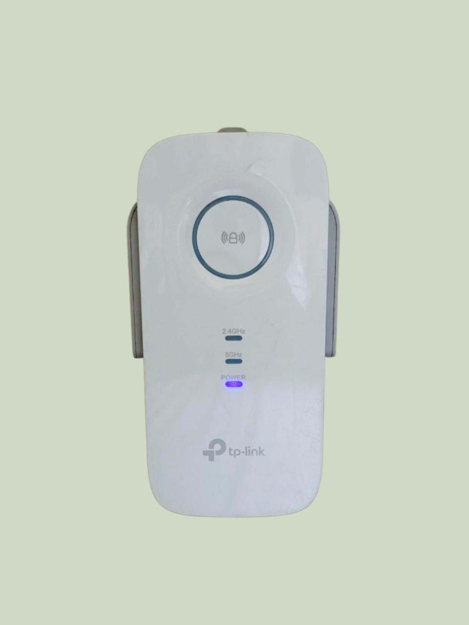 TP-Link RE450 AC 1750 Mbps Dual Band WiFi Range Extender TP-Link RE450 AC 1750 Mbps Dual Band WiFi Range Extender