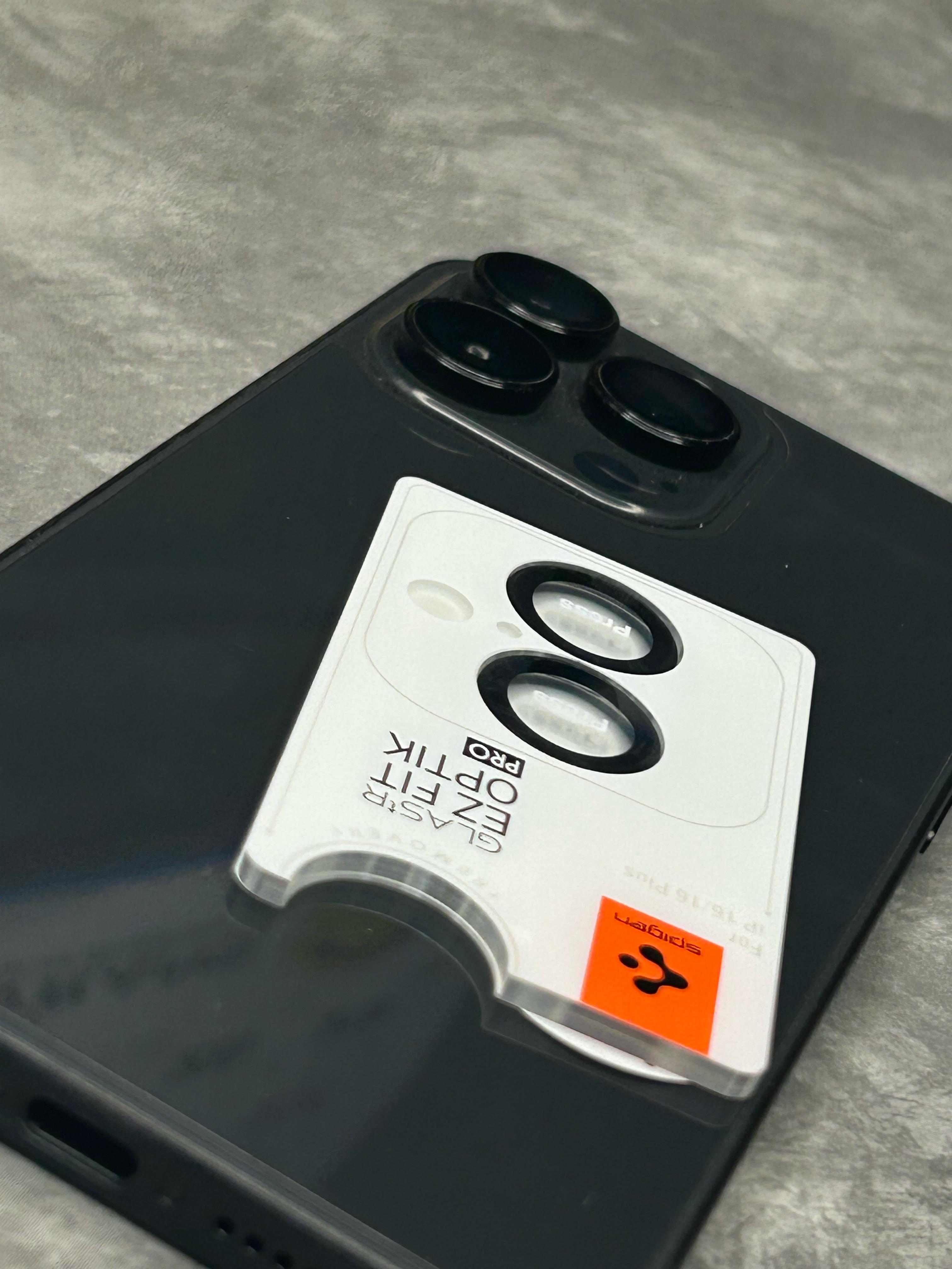 SPIGEN CAMERA PROTECTION LENS