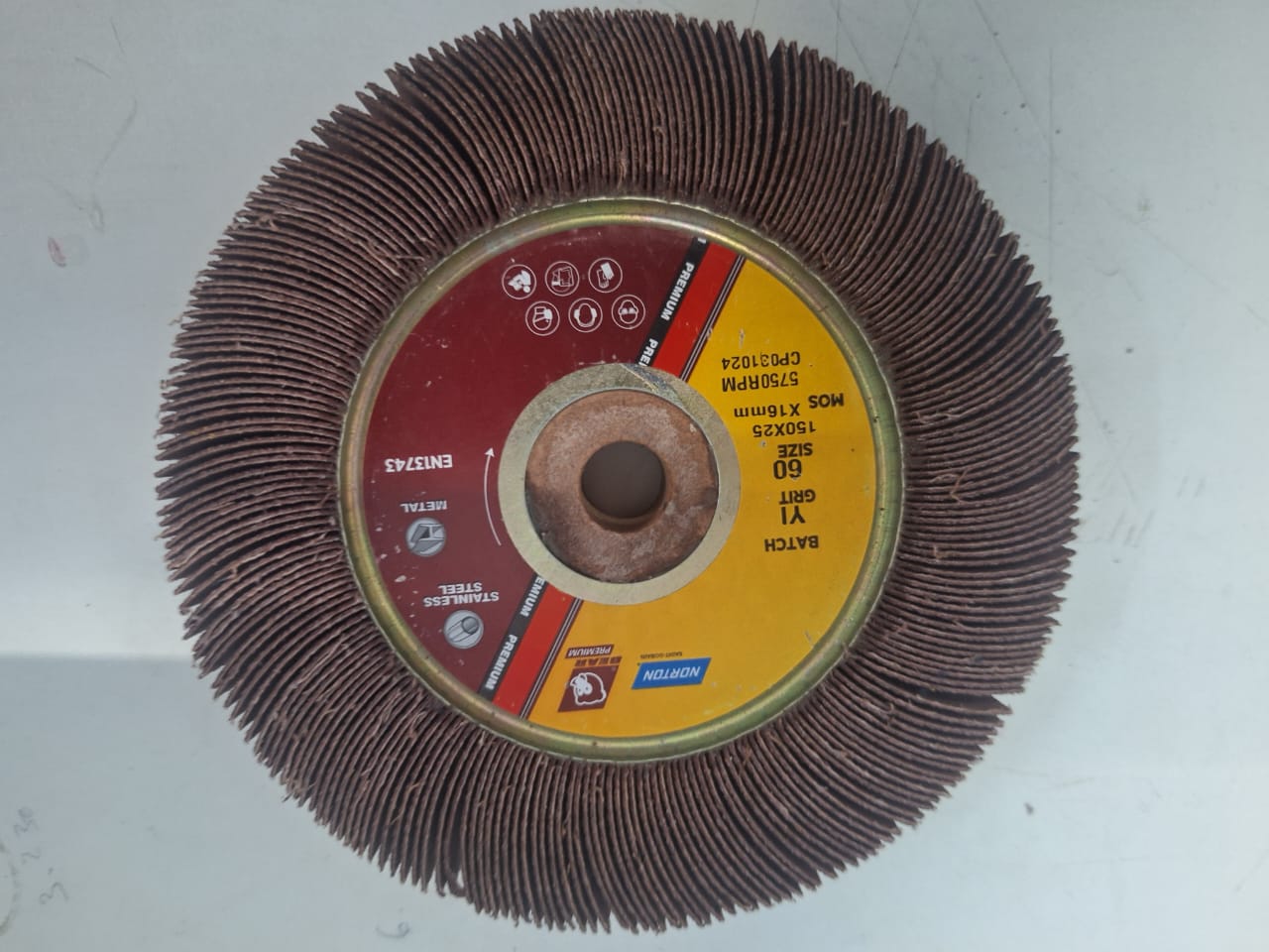 Norton bear premium flap wheel-150x25x16 -60grit
