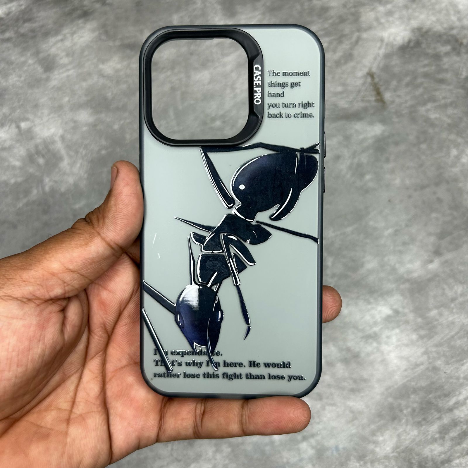 BLACK ANT IPHONE CASE IP15PRO BLACK ANT IPHONE CASE IP15PRO