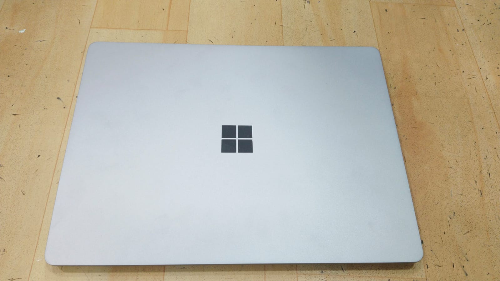 NEW ARRIVAL Microsoft surface2 1769, TOUCH SCREEN i5 8th Gen 16GBRAM 256GB SSD