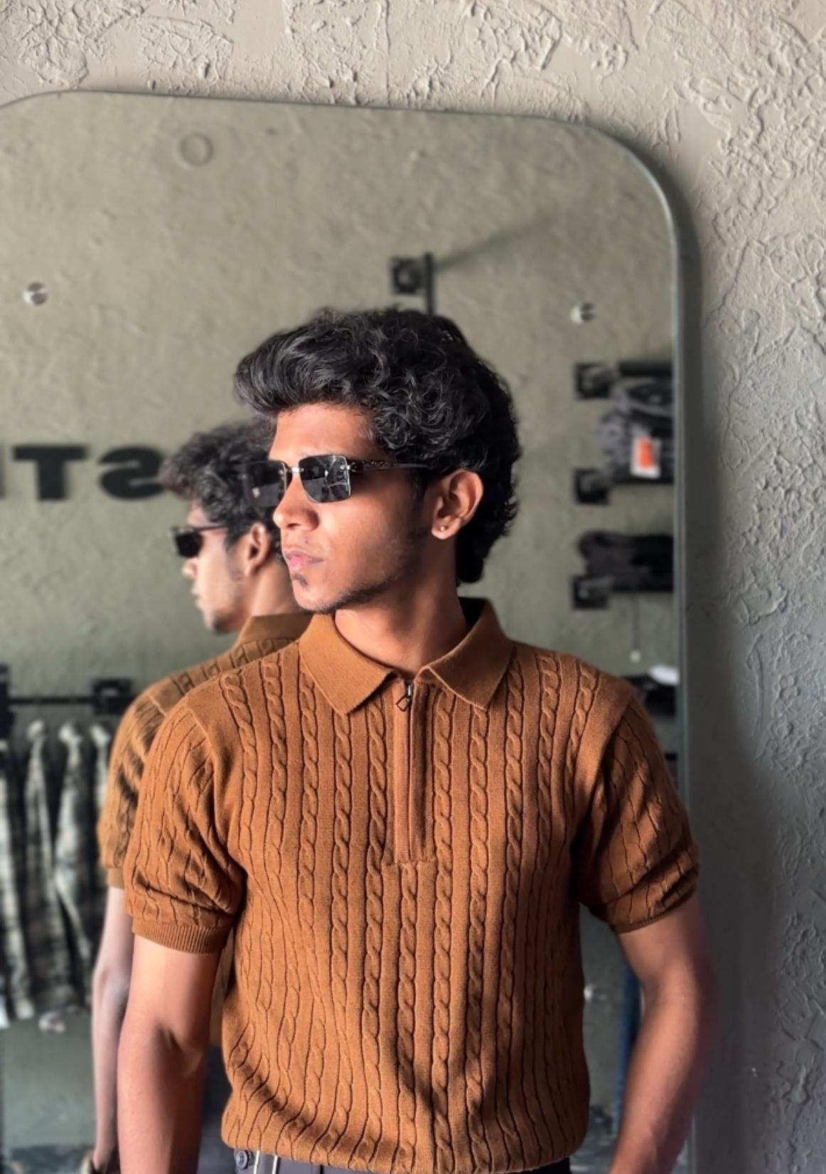 Brown knitted polo t-shirt Brown knitted polo t-shirt