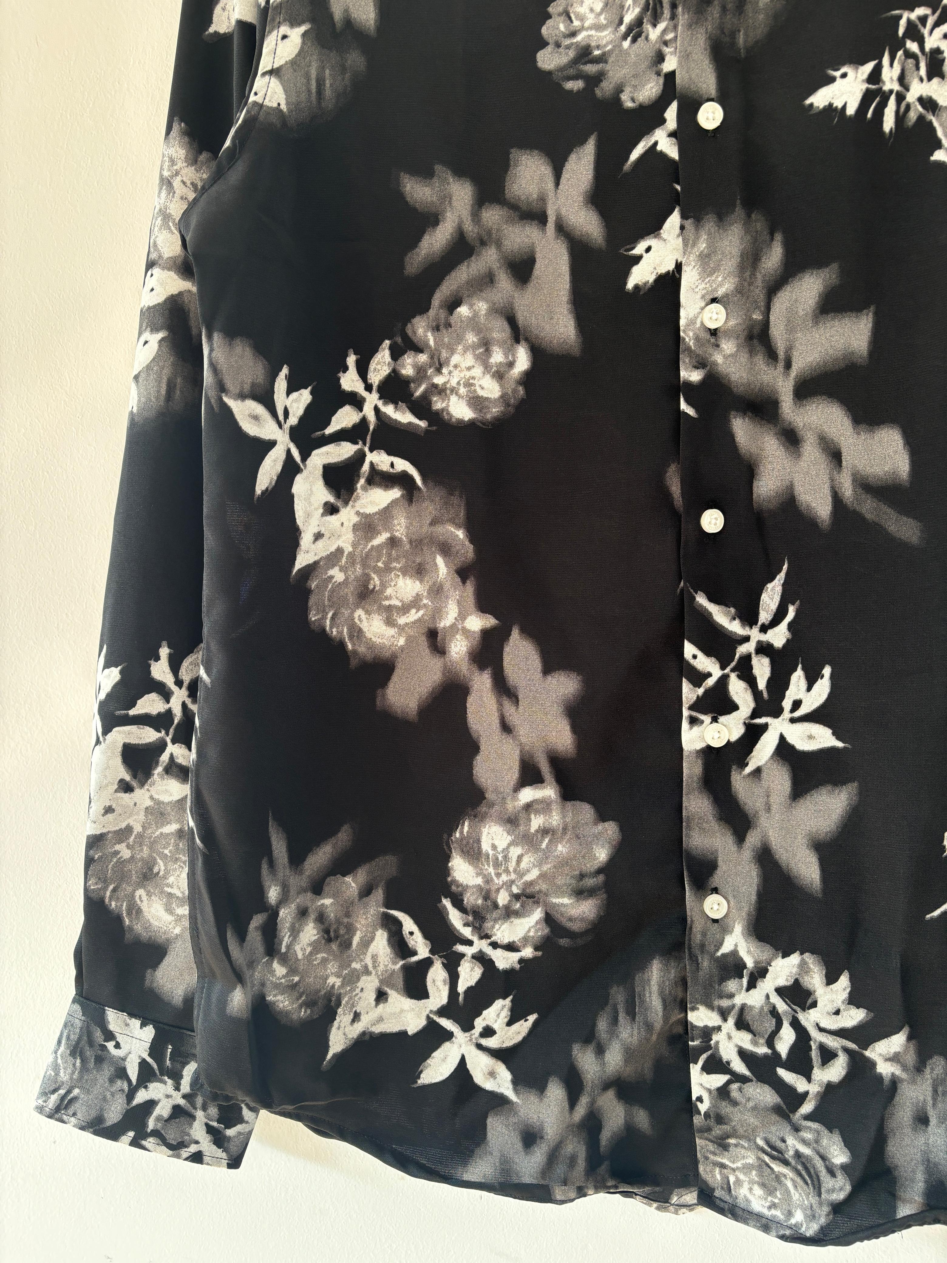 Black and gray viscose shirts Black and gray viscose shirts