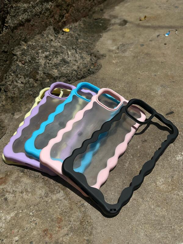 WAVY EDGE TRANSPARENT CASE