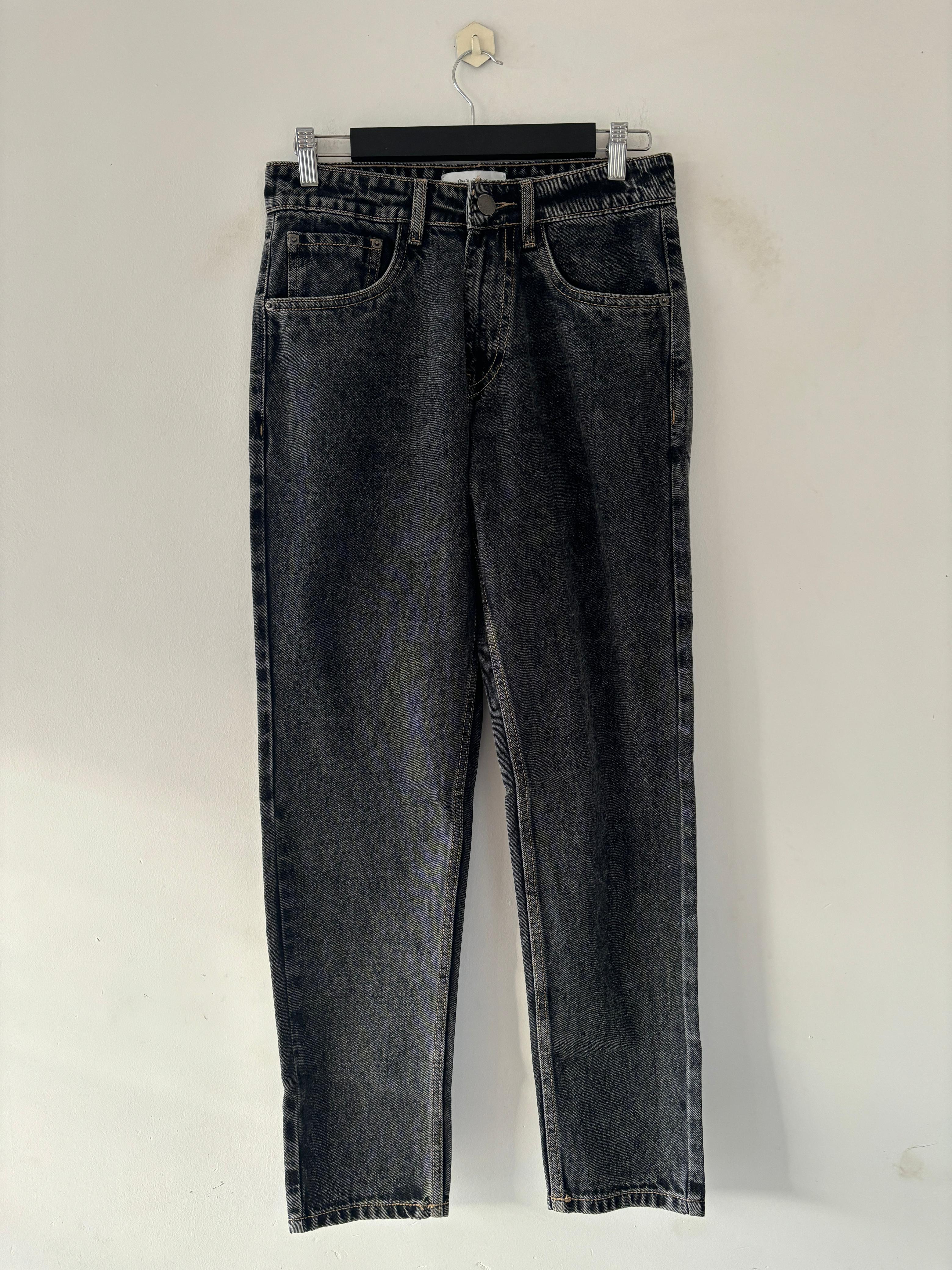 Dark gray momfit jean Dark gray momfit jean