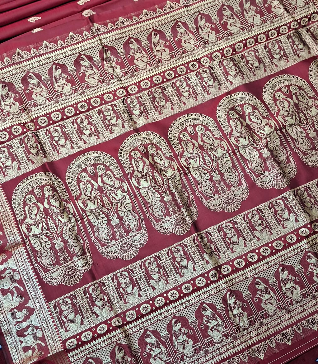 Figure motif Baluchari color mred saree