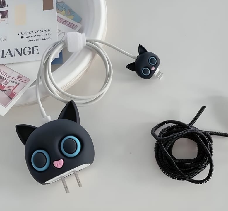 CUTE CAT CLAW CHARGER PROTECTION CASE CUTE CAT CLAW CHARGER PROTECTION CASE
