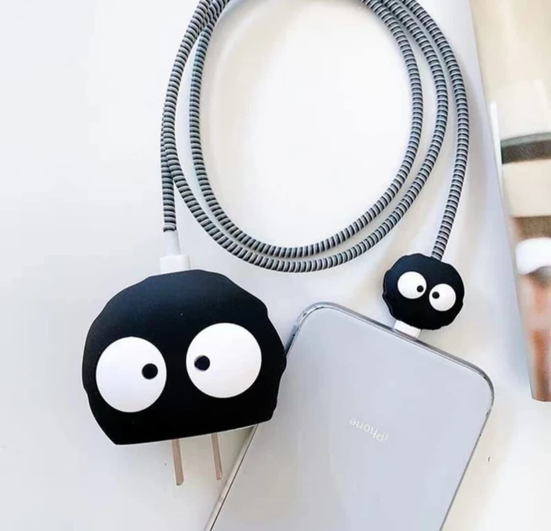 black eyes Embossed Charger Protection black eyes Embossed Charger Protection