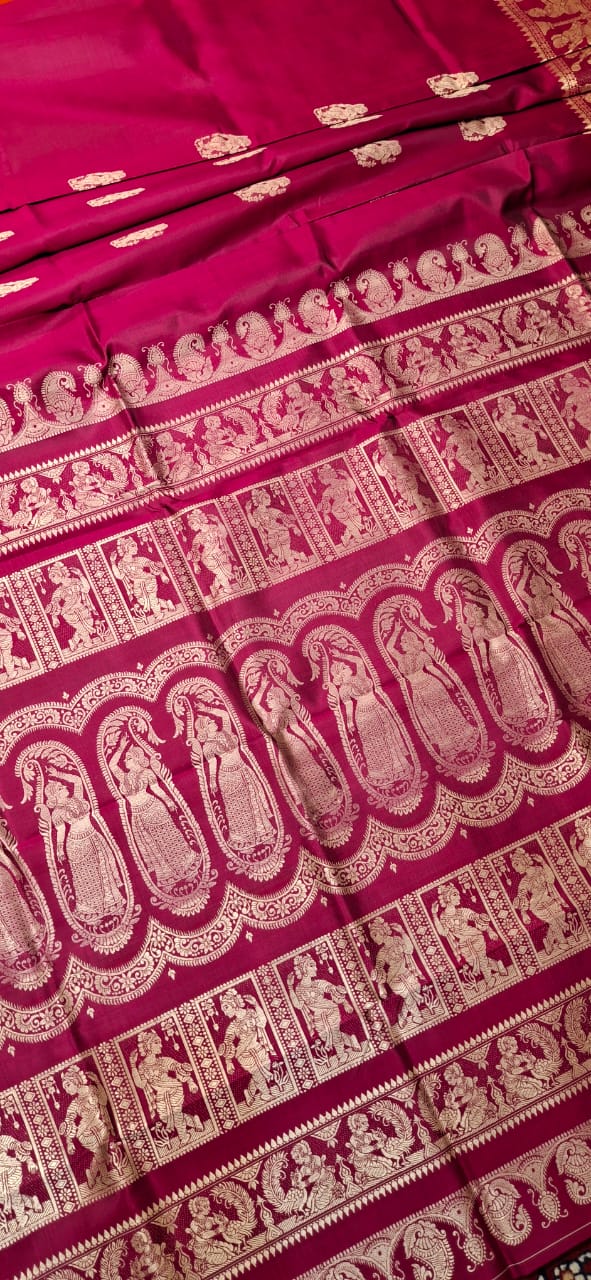 Magenta body color with beige motif pure Mulberry silk Baluchari saree