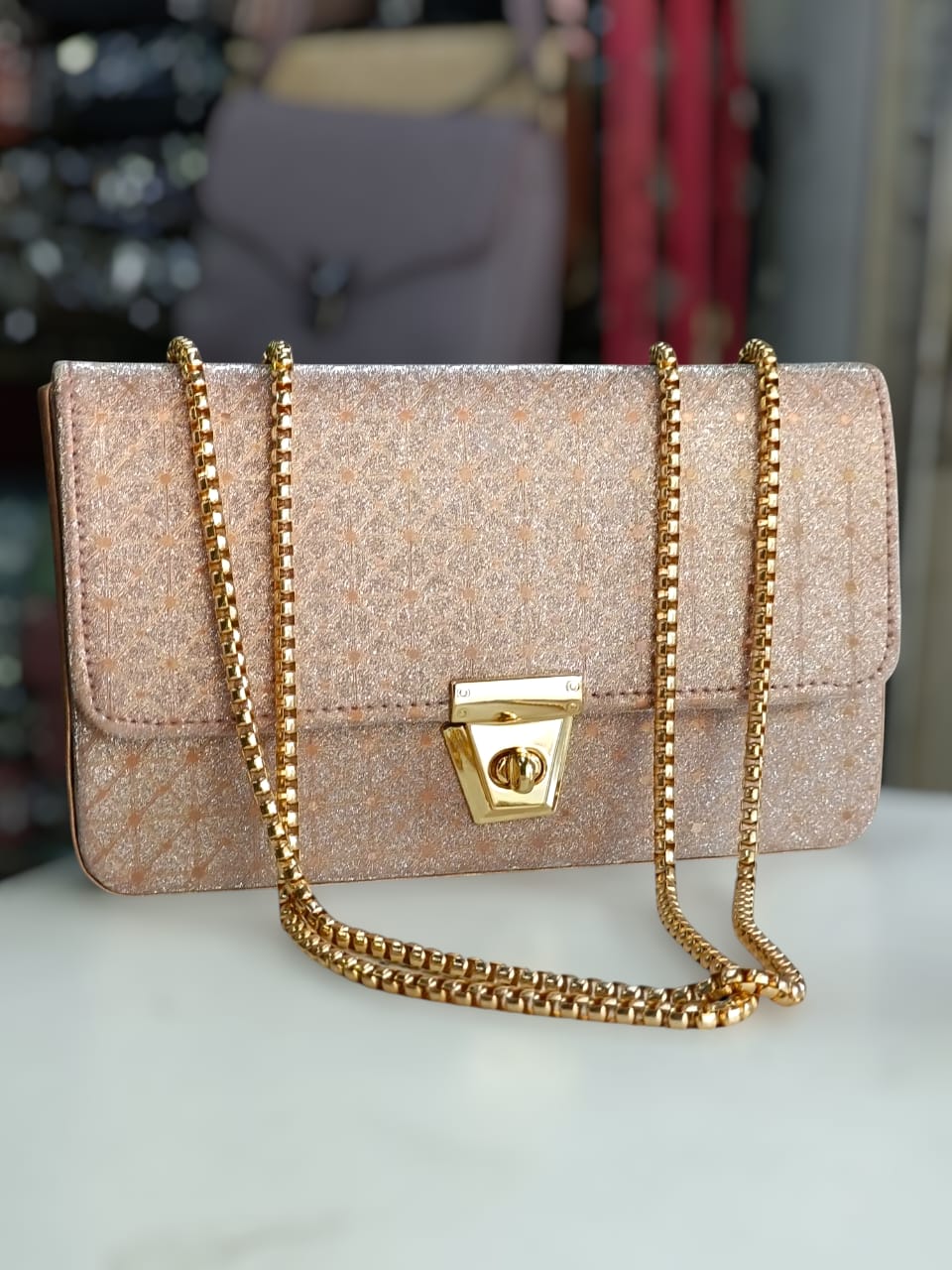 Clutched bag for party wear