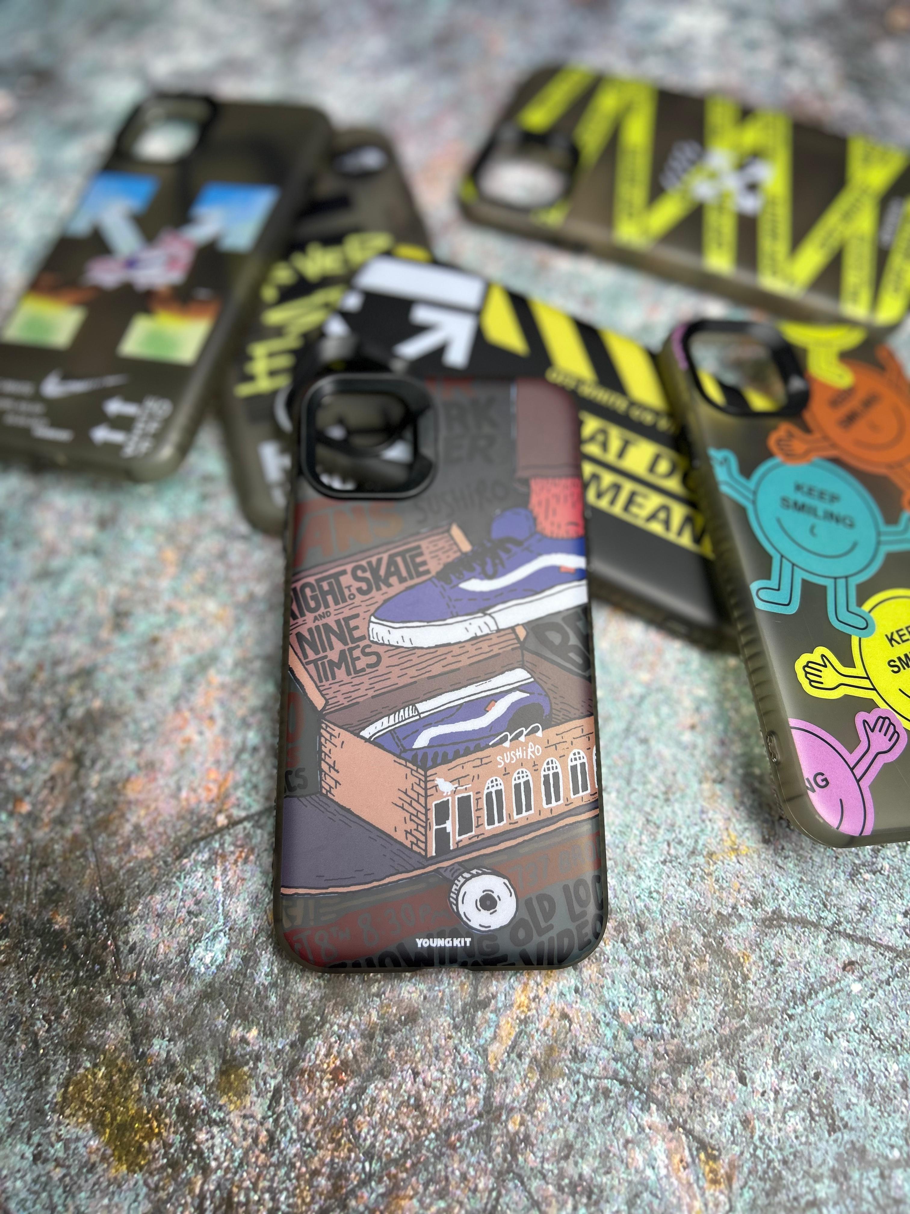 SMOKE PRINTED IPHONE 11
