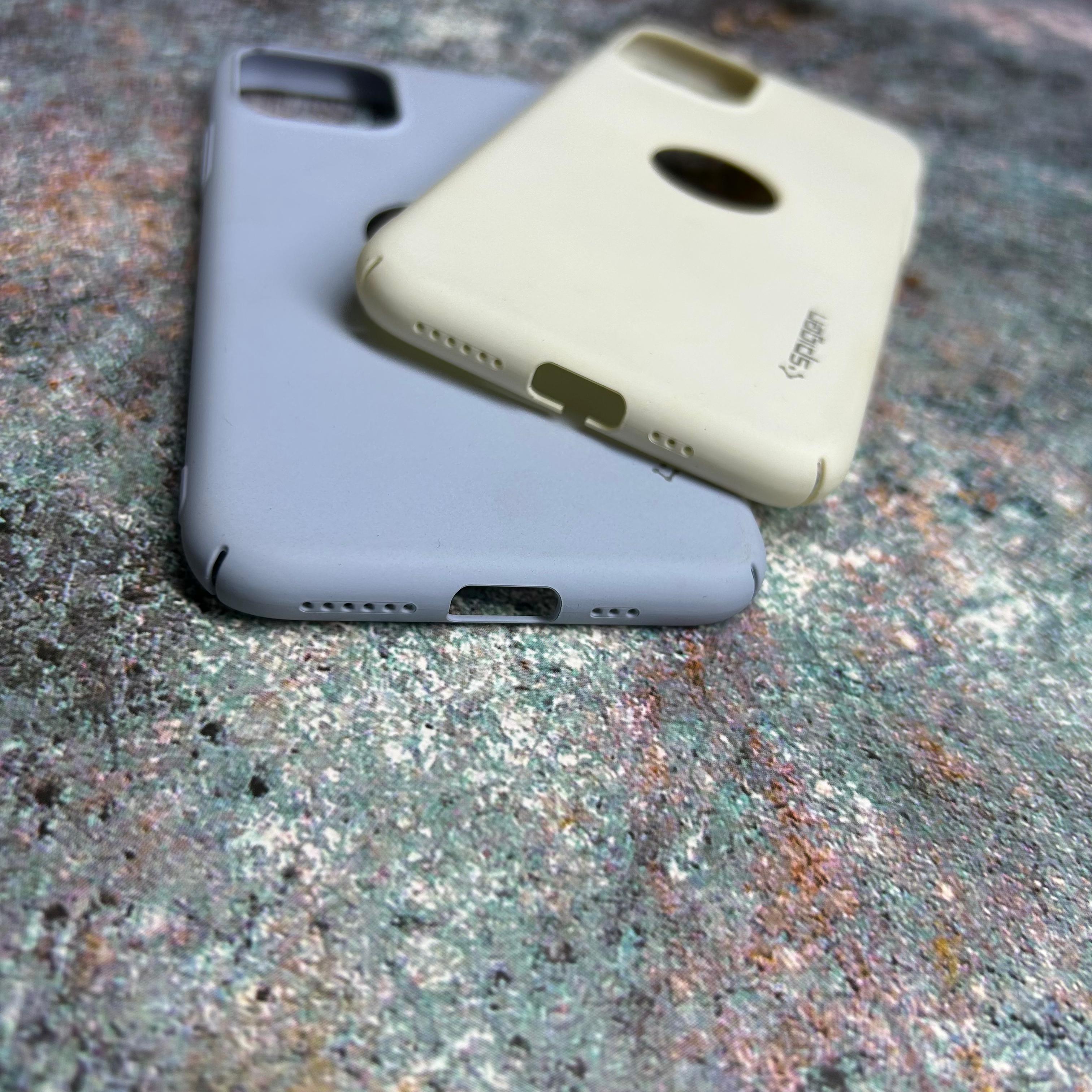 SPIGEN FIBER SLIM CASE