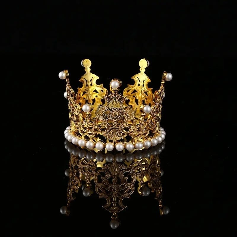 Plastic crown moti line