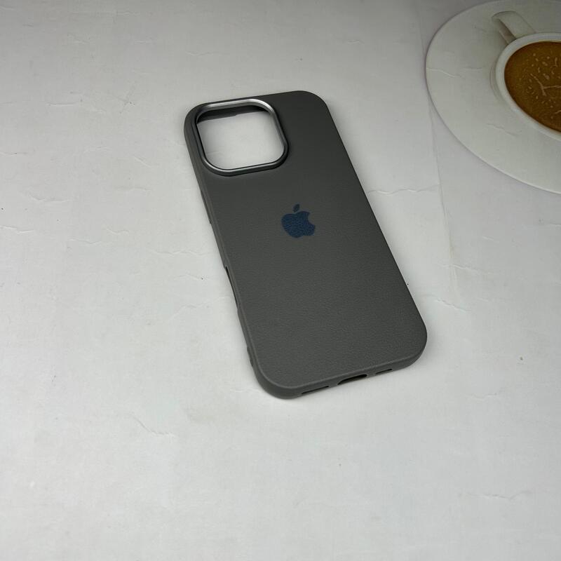LOGOLEATHER FINISHED SILICONE CASE 16 PRO
