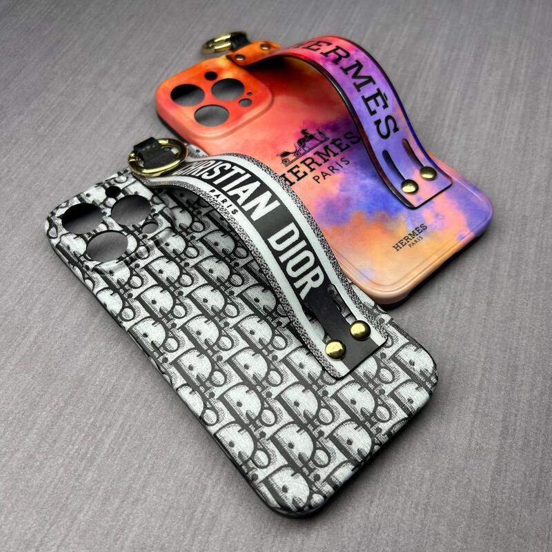 RICH PHONE STAND