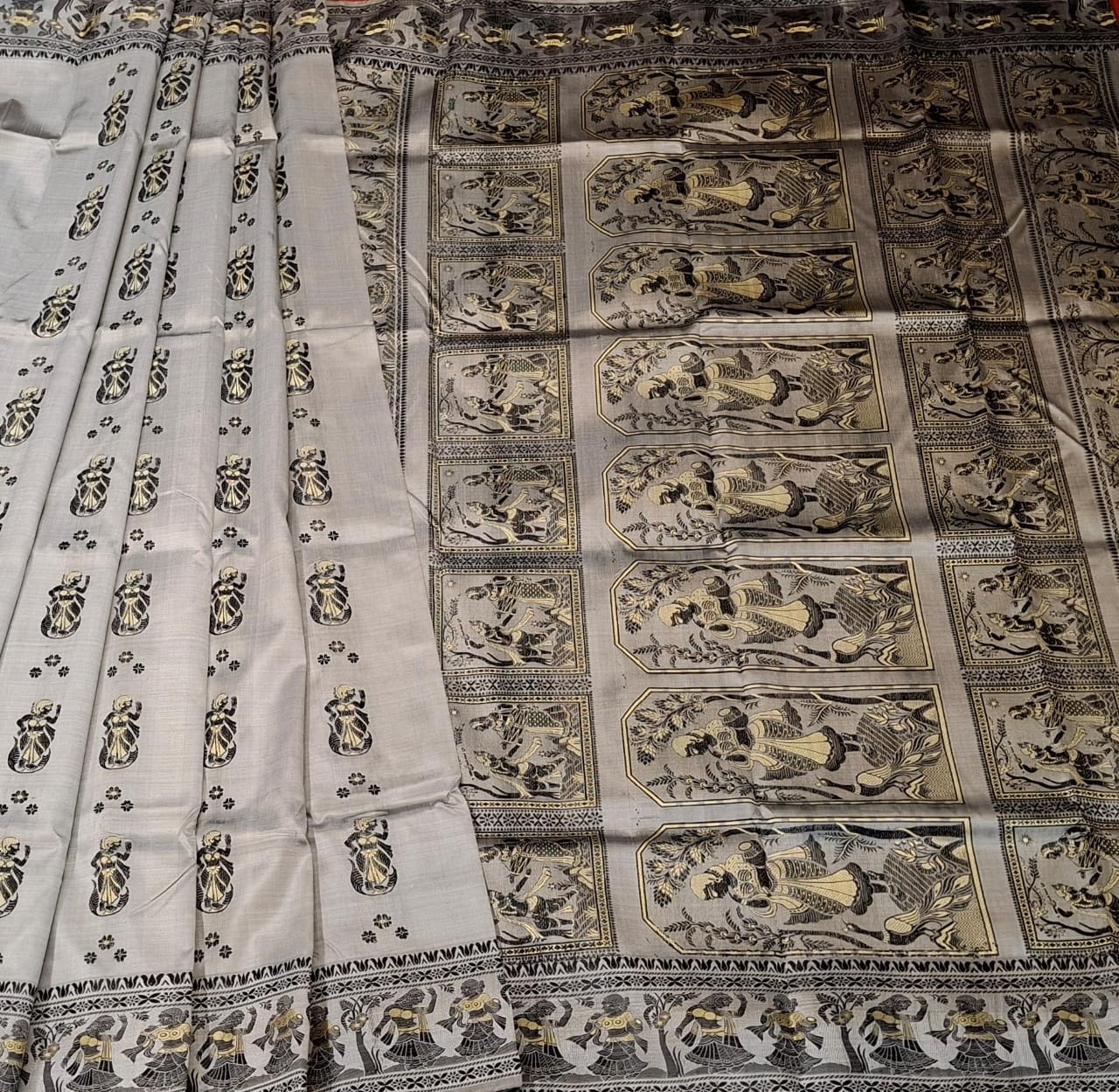 Figure motif Baluchari Color Grey