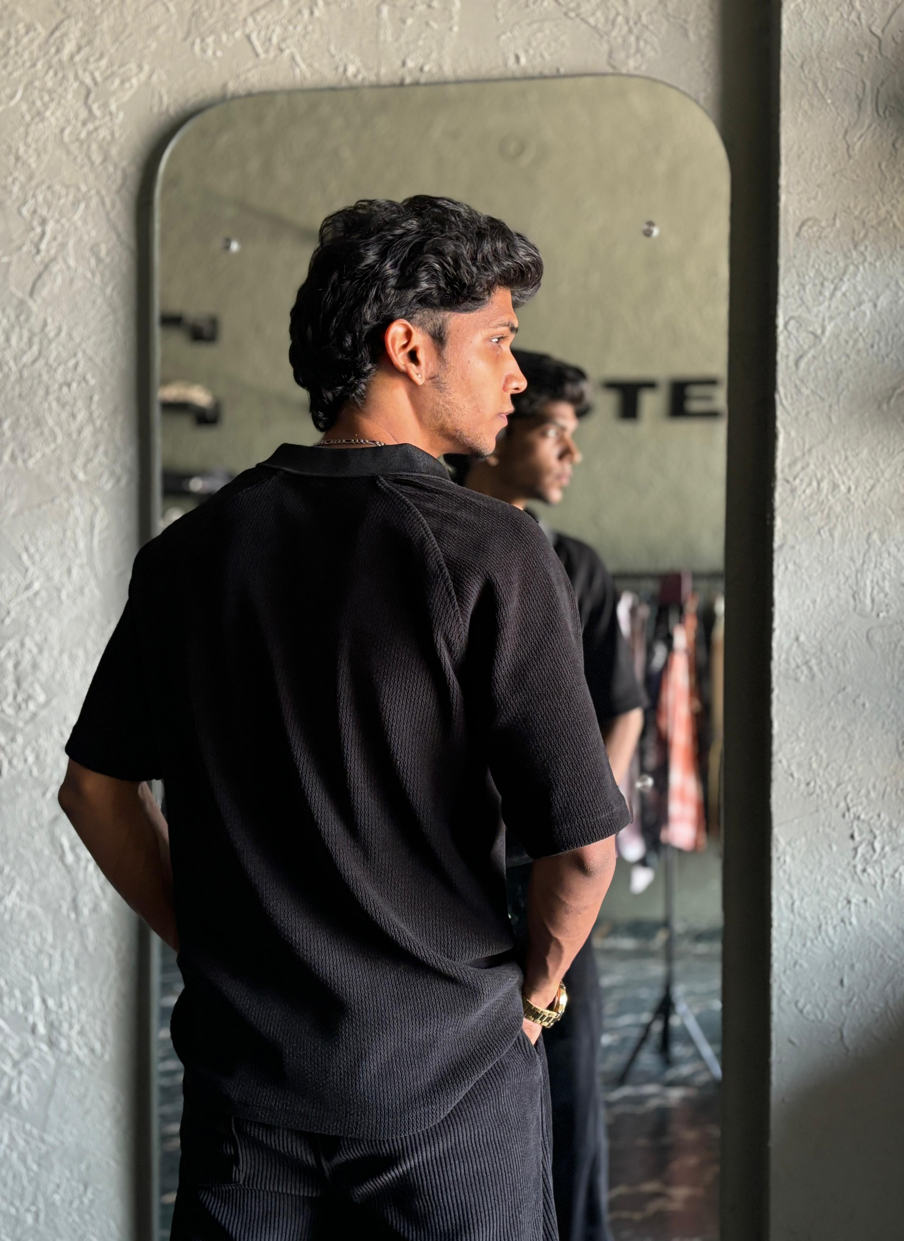 Black Half-zip polo Tee
