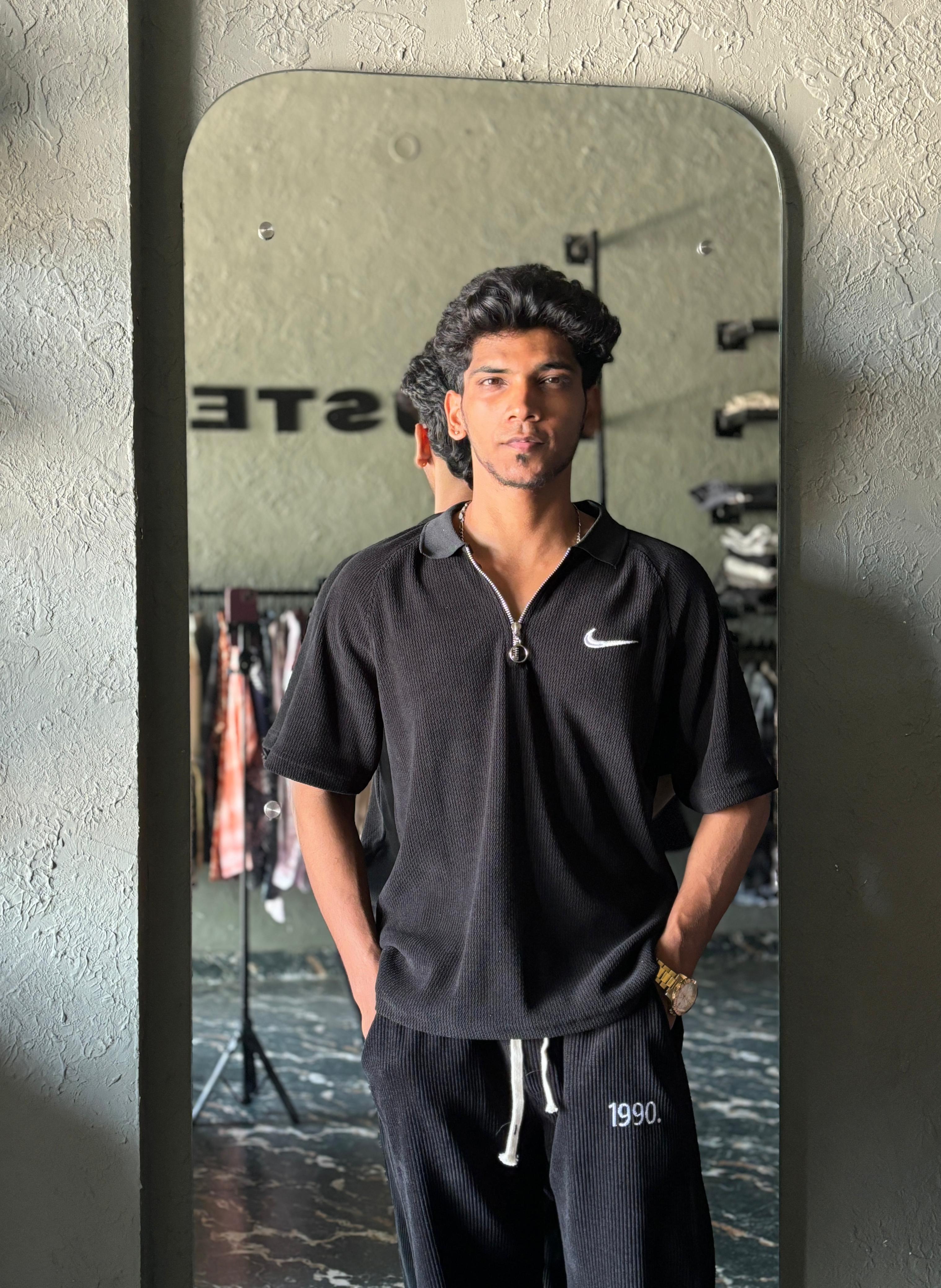 Black Half-zip polo Tee