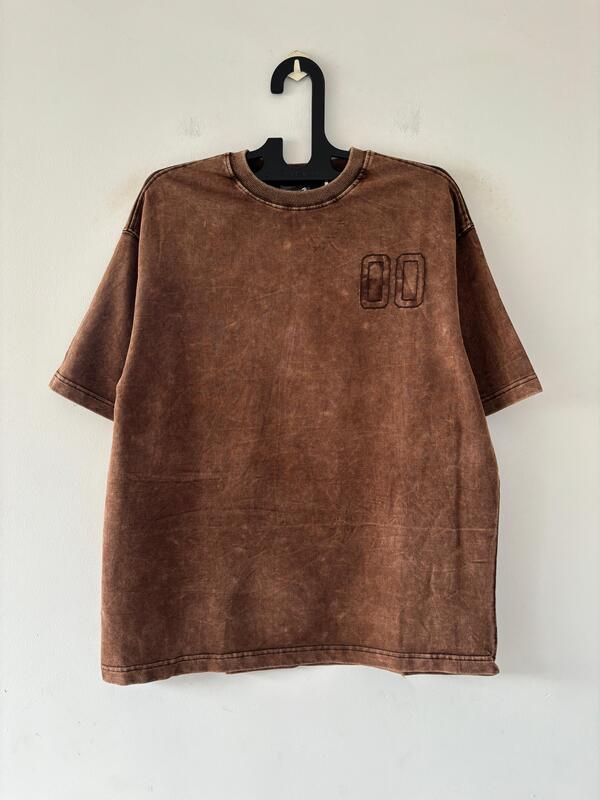 Sandy sepia acid-washed tee