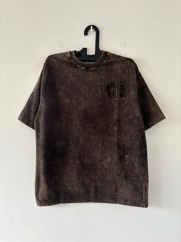 Walnut dust acid-washed tee