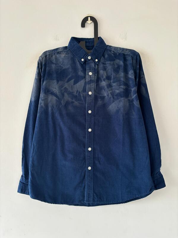 Deep ocean Acid-washed corduroy shirt