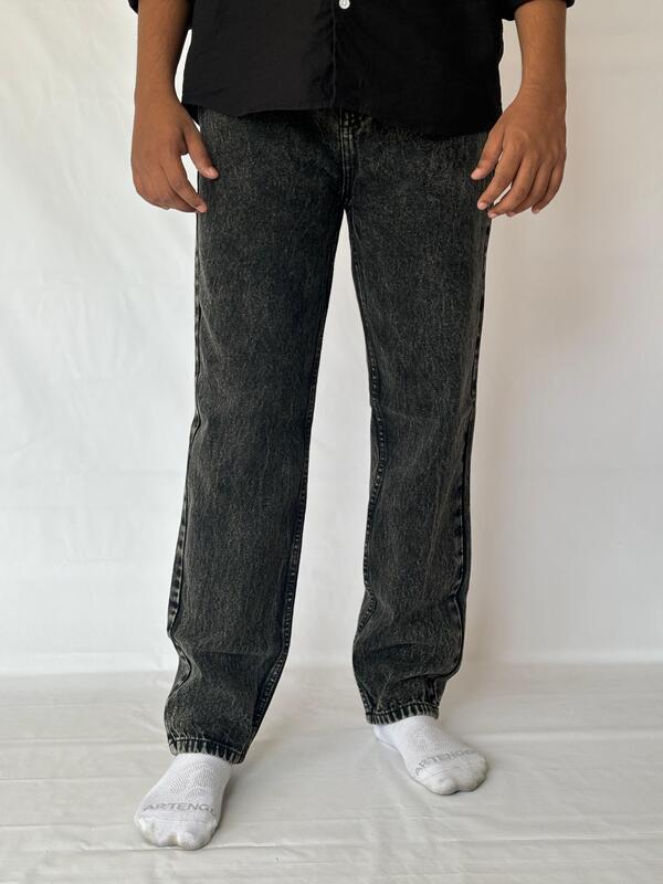 Black washed Momfit jean