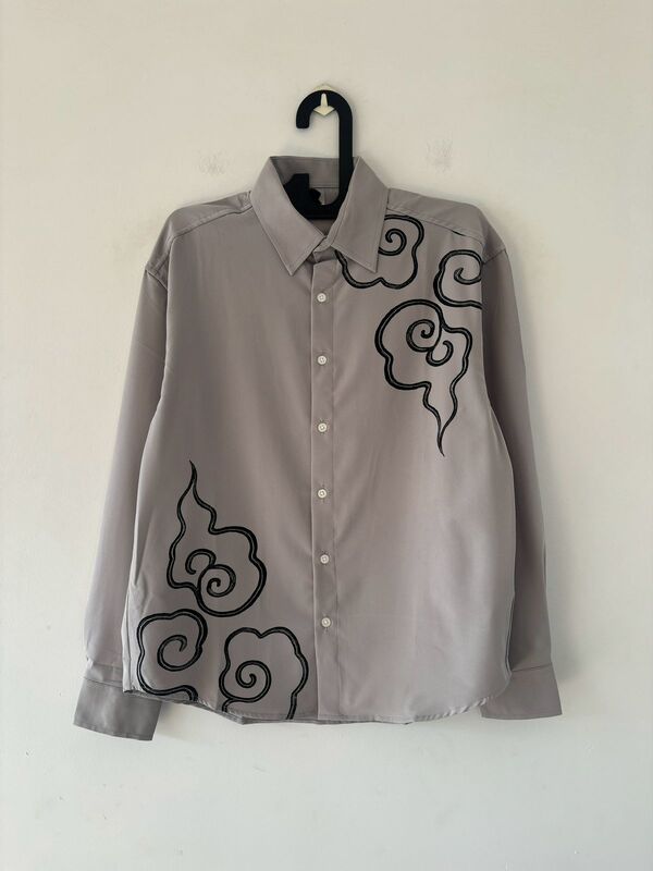 Stone grey cloud swirl