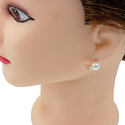 Trendy White Pearl Anti-Tarnish Rose Gold Butterfly Stud Earrings Trendy White Pearl Anti-Tarnish Rose Gold Butterfly Stud Earrings