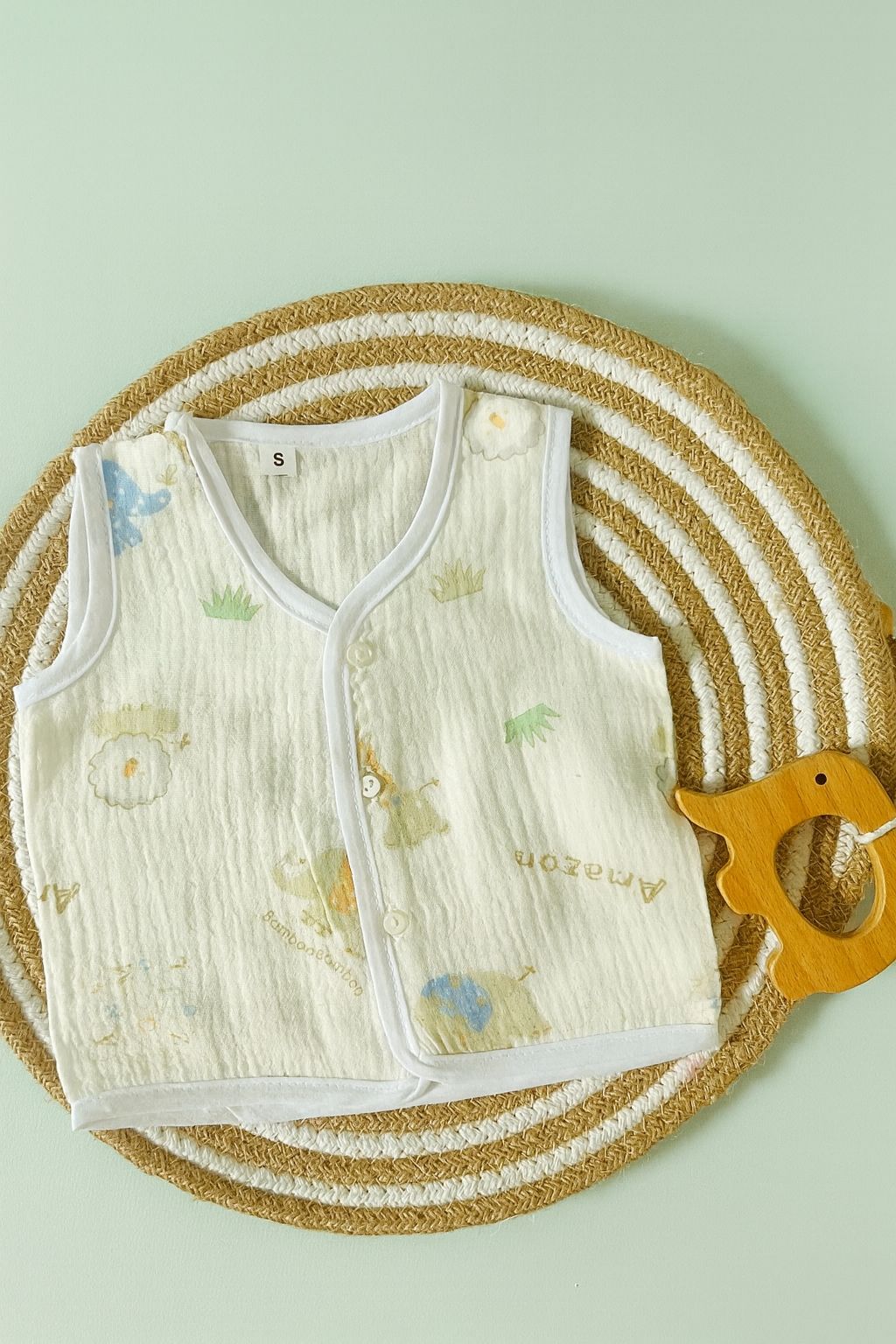 Premium Crinkled Muslin Cotton Jhabla (0–3 Months) – Without Sleeves Premium Crinkled Muslin Cotton Jhabla (0–3 Months) – Without Sleeves
