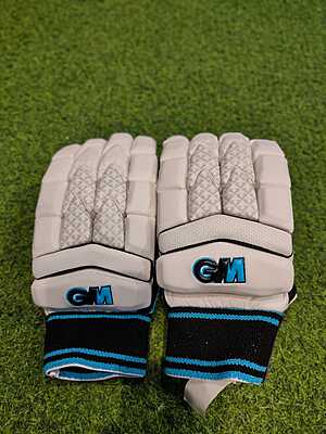 CRICKET BATTING GM GLOVES DIAMOND 909