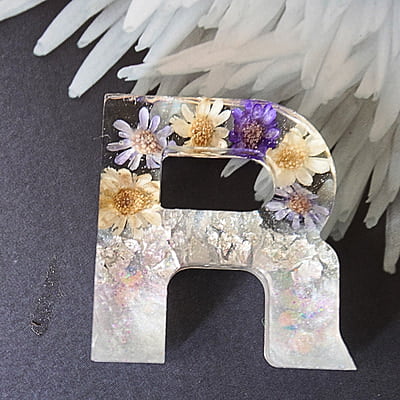 'R' LAVENDER HEALING LETTER KEYCHAIN(LKB00043)