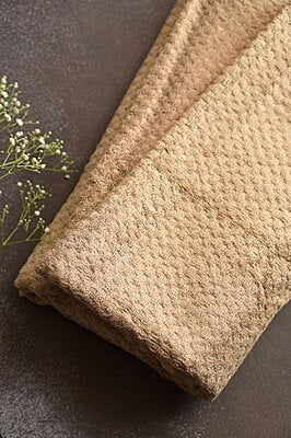 Bamboo Unisex Towel- |Highly Absorbent & Quick Dry |for Yoga, Beach, Gym, Bath, Pool, Travel |Lighter Weight | Fluffy Terry & Soft for Skin & Hair (sweet caramel)