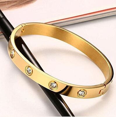 Stainless Steel Contemporary Gold Plated Love AD Anti-Tarnish Bracelet For Women Stainless Steel Contemporary Gold Plated Love AD Anti-Tarnish Bracelet For Women