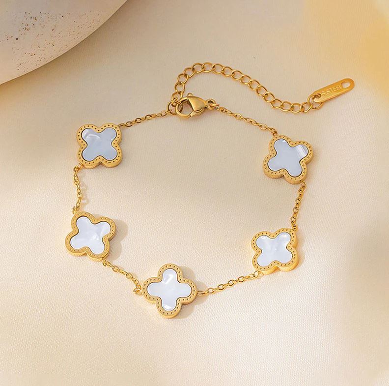White Clover Mother of Pearl Link Bracelet For Women White Clover Mother of Pearl Link Bracelet For Women