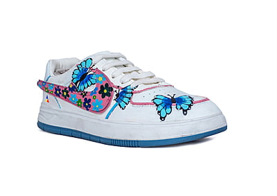 BUTTERFLY