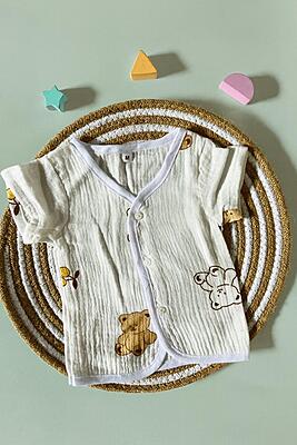 Premium Crinkled Muslin Cotton Jhabla (3-6 Months) – With Sleeves