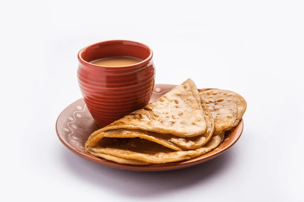 masala tea with crispy lachha paratha