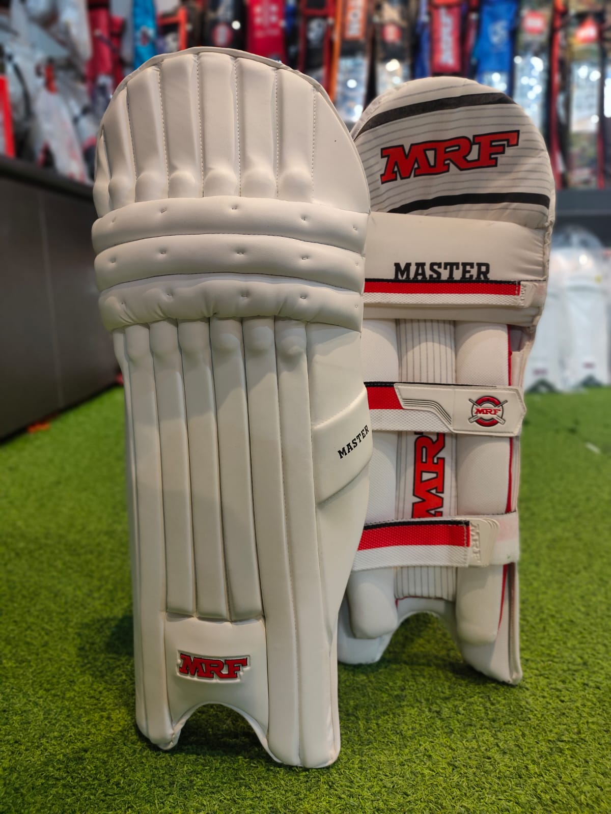 CRICKET BATTING PAD MRF MASTER