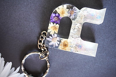 'R' LAVENDER HEALING LETTER KEYCHAIN(LKB00043) 'R' LAVENDER HEALING LETTER KEYCHAIN(LKB00043)