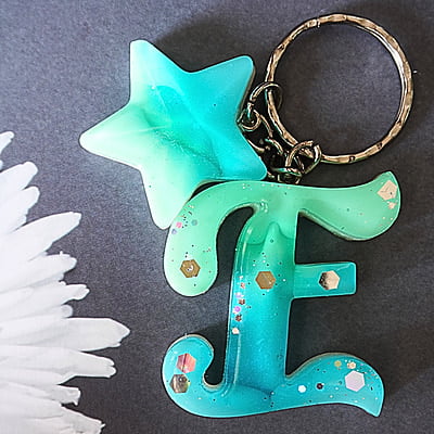 'E' ASTER INSPIRED LETTER KEYCHAIN(LKI00006)