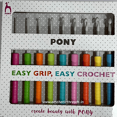 Pony crochet hook set