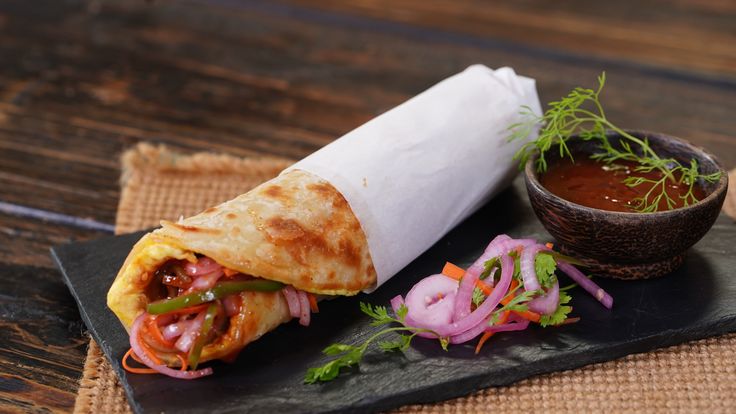 lachha egg omlet roll