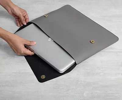 C-Oblique Twix Laptop Sleeve