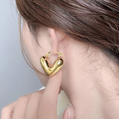 Anti Tarnish Heart Themed Earrings-01