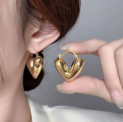 Anti Tarnish Heart Themed Earrings-01